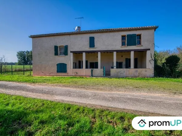 Maison 4 pièces 371 m²