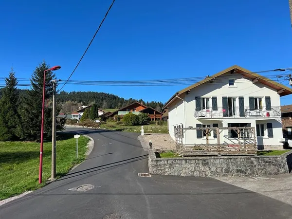 Immeuble 12 pièces 200 m²