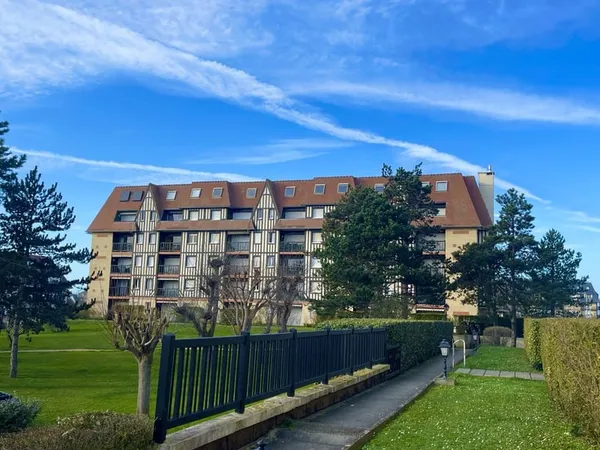 APPARTEMENT 2PP LA MANCHE A RENOVER + PARKING EN SOUS SOL