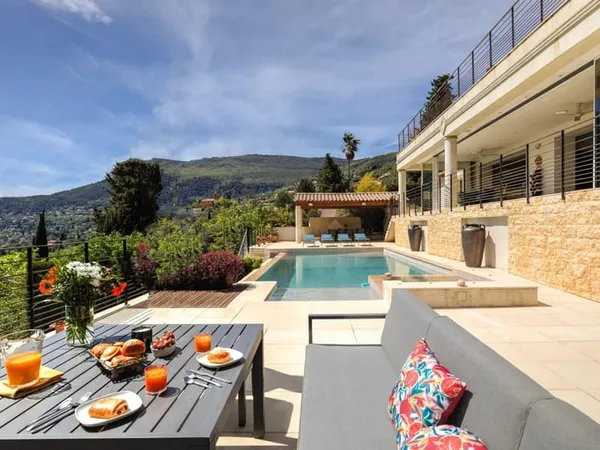 Maison 5 pièces 292 m²