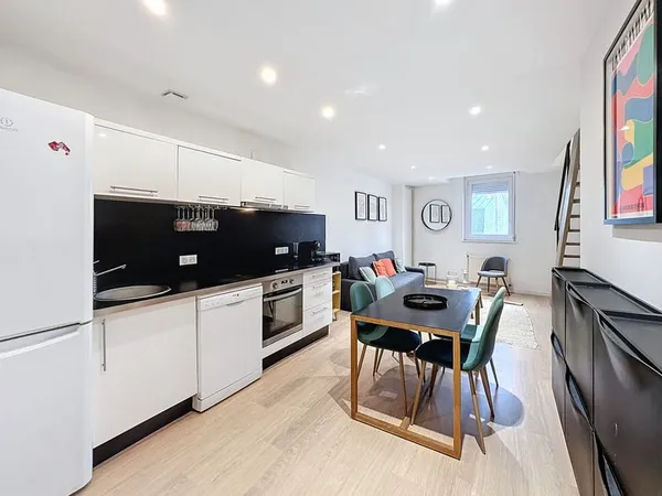 APPARTEMENT PROCHE CENTRE-VILLE