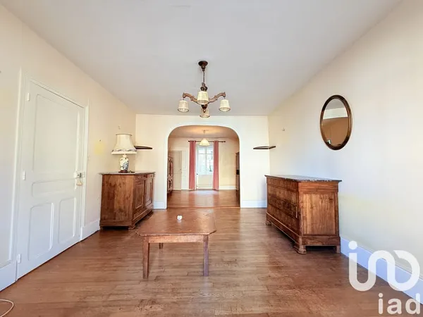 Maison 9 pièces 202 m²
