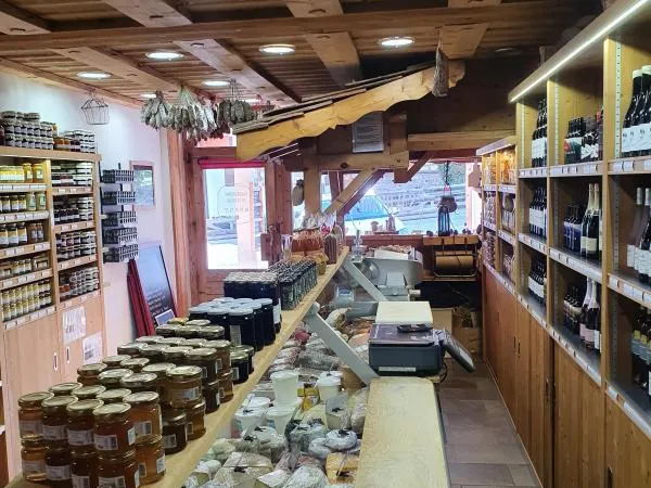 FONDS DE COMMERCE - PRODUITS RÉGIONAUX - EMPLACEMENT N°1 EN STATION DE SKI