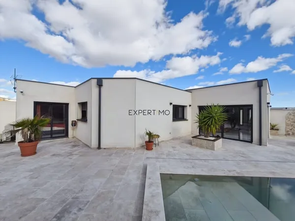 Villa contemporaine d'exception à Narbonne