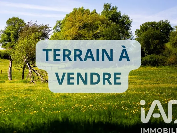 Terrain 826 m²