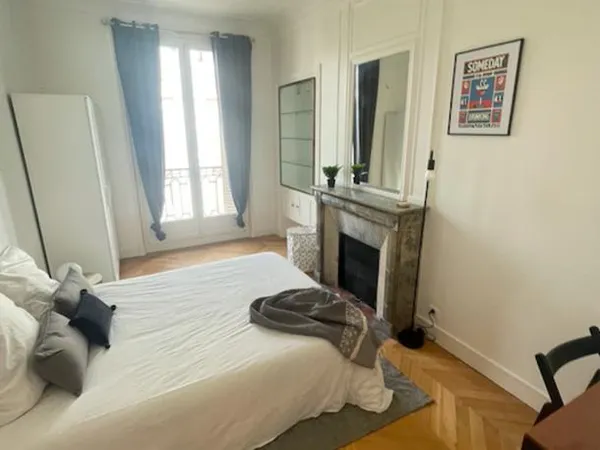 Appartement Location Paris 17e Arrondissement 6p 24m² 1020€