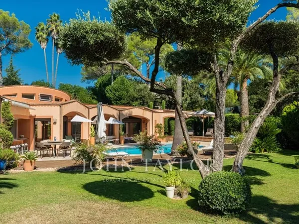 Propriété d'architecte de plain-pied au sein du Parc de Mougins 