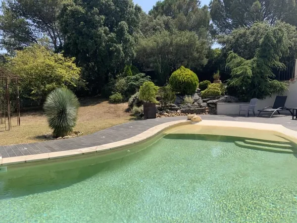 Belle bastide au calme et sa vue imprenable ! 