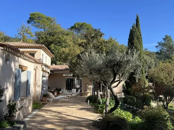 Maison 4 pièces 260 m² 