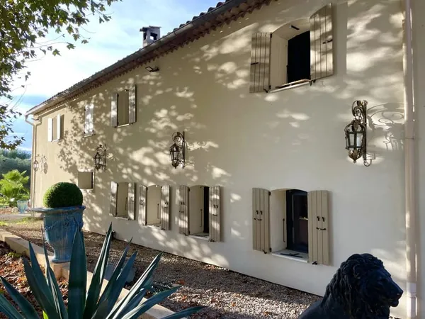 Maison 6 pièces 271 m² 