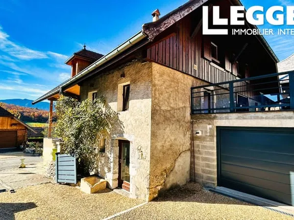 Charmante maison familiale 4 chambres avec terrasse et jardin privé près du lac d'Annecy et 