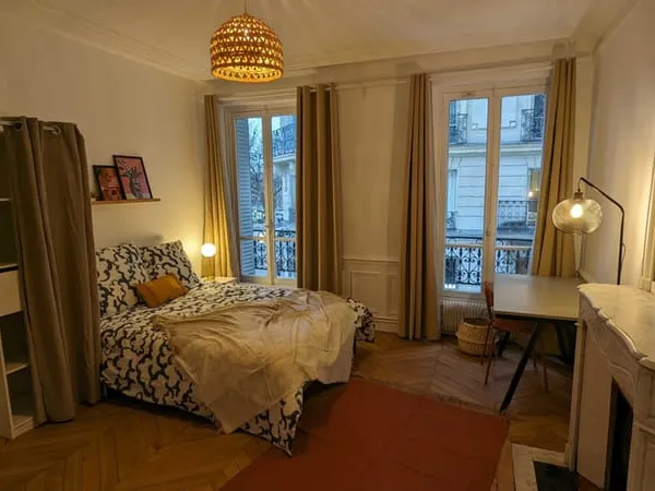 Appartement Location Paris 15e Arrondissement 7p 26m² 1180€
