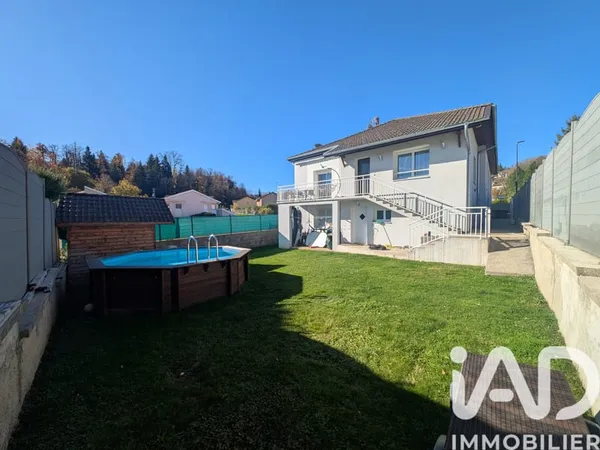 Maison 10 pièces 165 m²