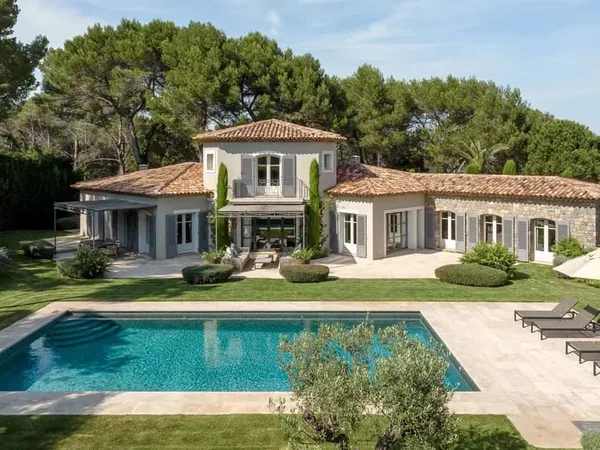 5 Chambres - Villa - Alpes-Maritimes - A vendre - MZiMO2635