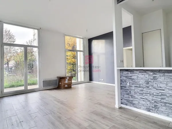 Sainte-Geneviève-des-Bois ? 4 pièces en rez-de-jardin avec jardin et terrasses de 120 m2 