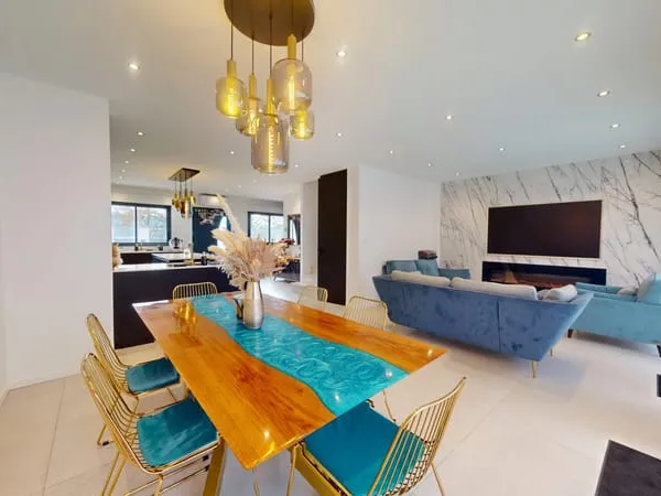 Maison 8 pièces 200 m²