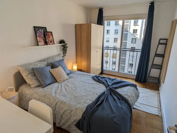Appartement Location Paris 15e Arrondissement 5p 19m² 1020€