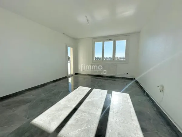 Appartement 68m² rénové avec balcon et cave