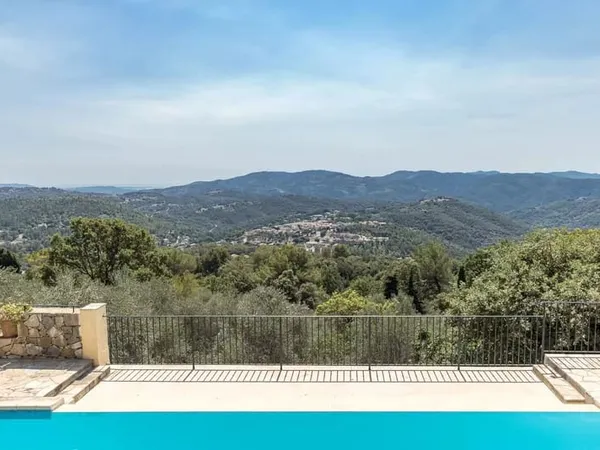 Villa 3 pièces 145 m² 