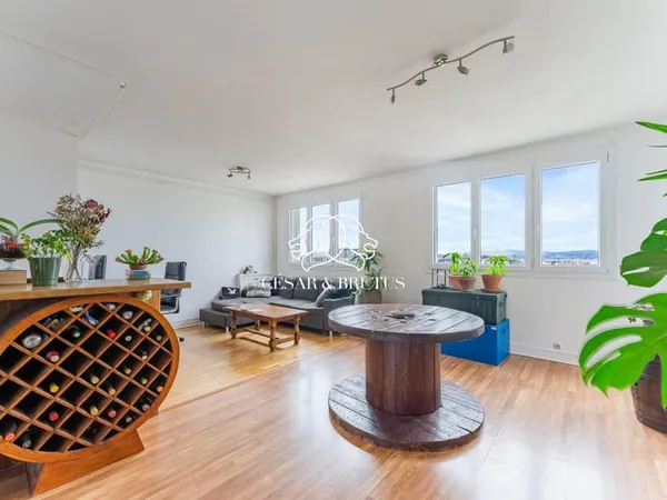 Appartement 4 pièces 70 m² 