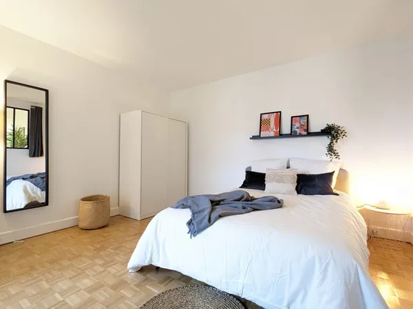 Appartement Location Paris 15e Arrondissement 4p 23m² 970€