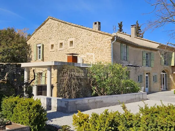 Maison 6 pièces 363 m²