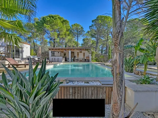 Maison 6 pièces 300 m² 