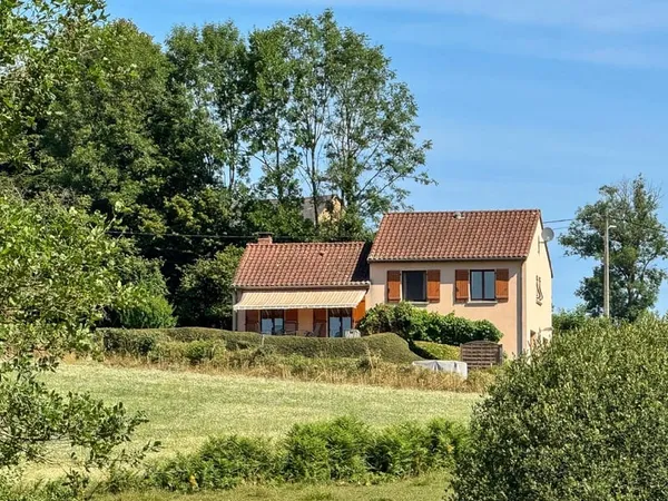 Jolie maison moderne indépendante, 6 pieces, beau terrain, Marci 