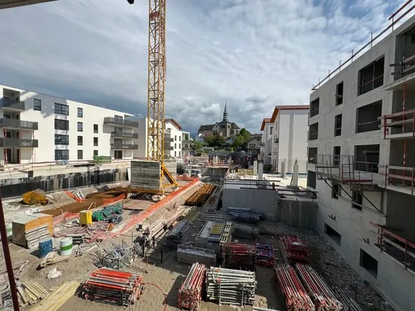T5 EN DERNIER ETAGE 