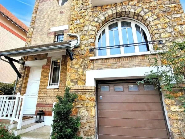Maison 9 pièces 155 m² 