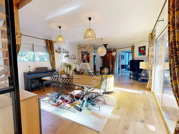Maison 6 pièces 147 m²