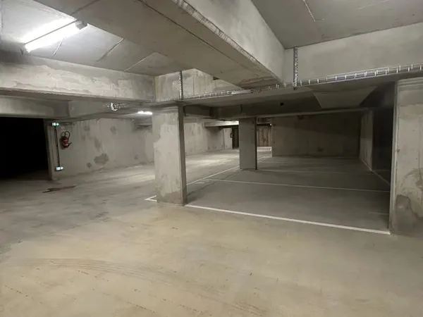 Parking - Garage Vente Toulon   25100€