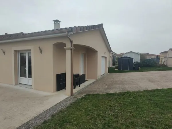 Maison à Louer à Saint-Junien 