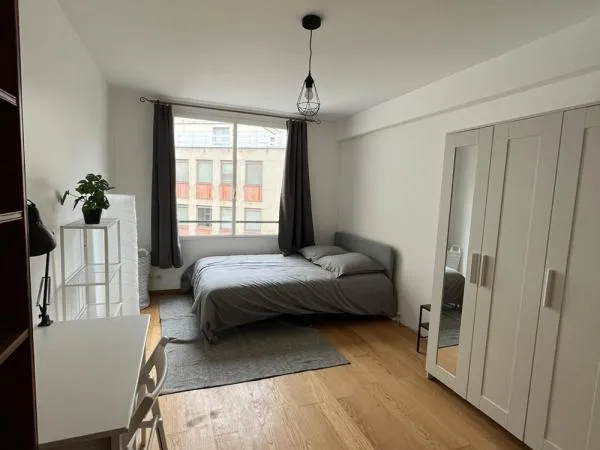 Appartement Location Paris 16e Arrondissement 7p 26m² 1150€