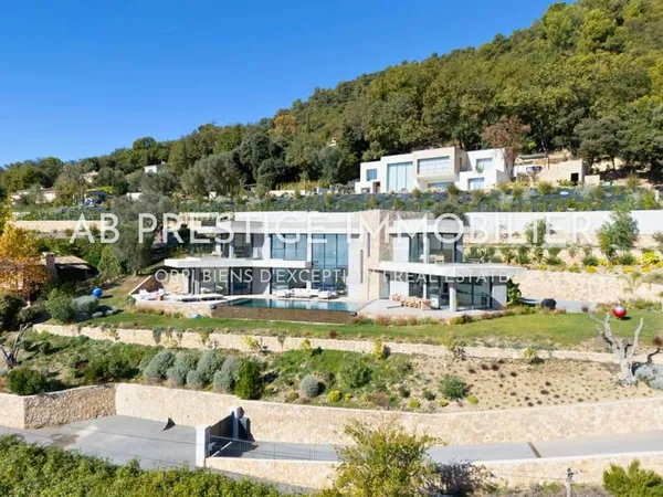 Villa contemporaine à Vence - Vue mer & piscine miroir 