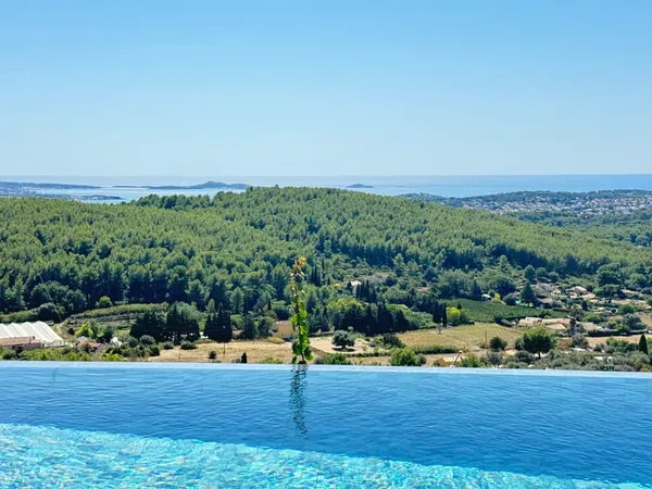 Maison 6 pièces 350 m² 