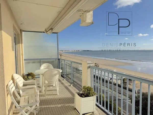 LA BAULE FACE MER T4 de 94,80 m2 au 4ème 
