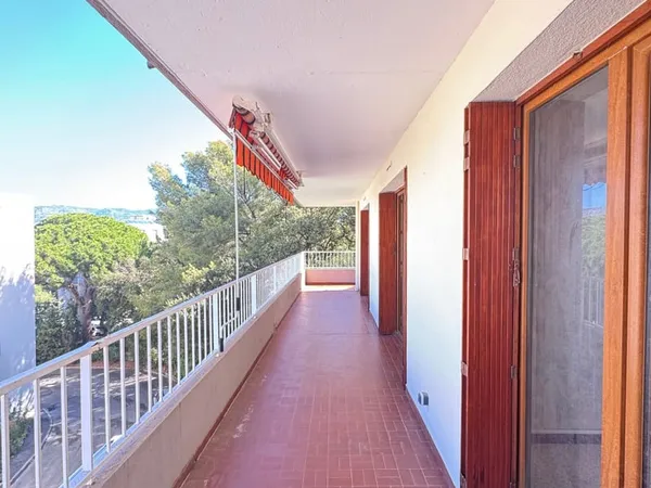 Appartement type 4 81m2 avec grande terrasse 