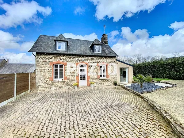 A VENDRE à Moulines - Maison en pierres