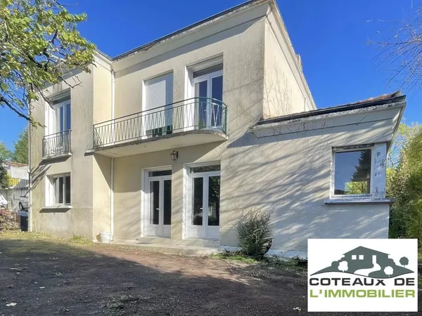 Maison 8 pièces 240 m² 