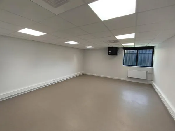 Bureau de 35.20 m2 à louer proche de Dieppe 