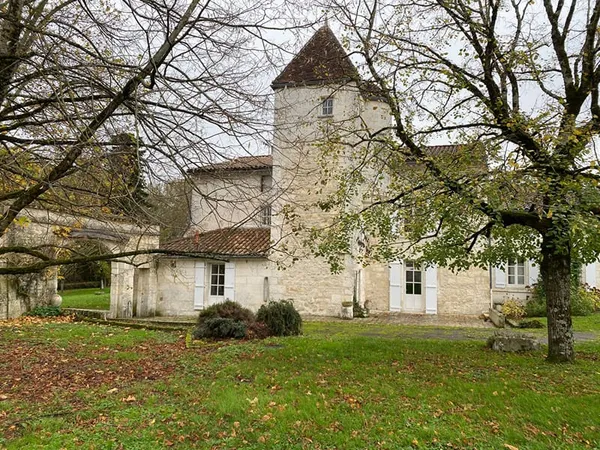 Maison 14 pièces 425 m² 