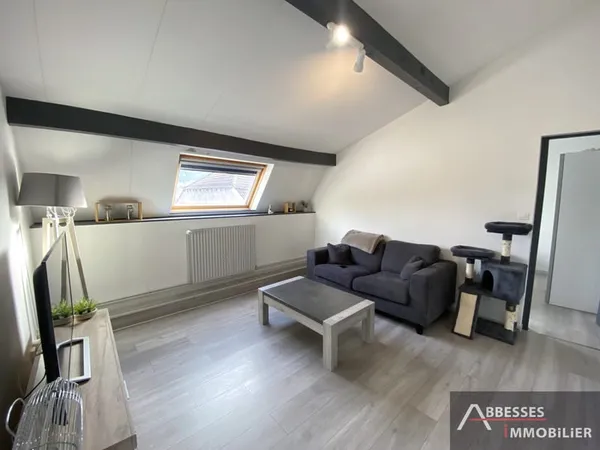 EN EXCLUSIVITE - REMIREMONT - Rue de la Xavée : Appartement F2 situé au 3ème étage 
