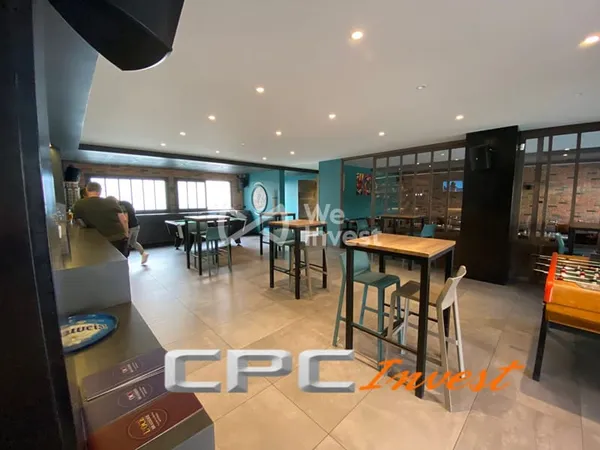 Local commercial 276 m² 