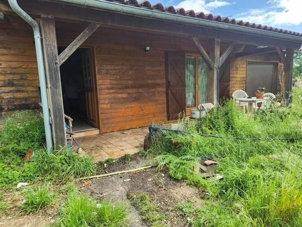 Maison d'habitation de plein pied à Bétaille