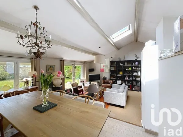 Maison 6 pièces 166 m²