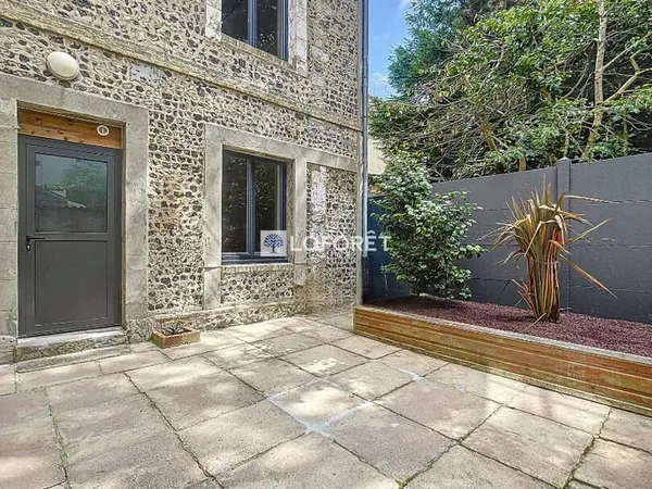 Hôtel 2 pièces 250 m² 