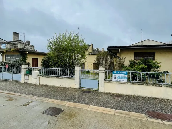 Maison avec appartements 184 m² 