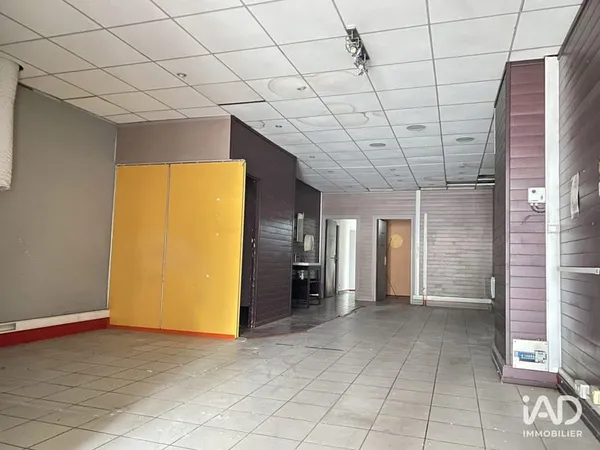 Immeuble commercial 135 m² 