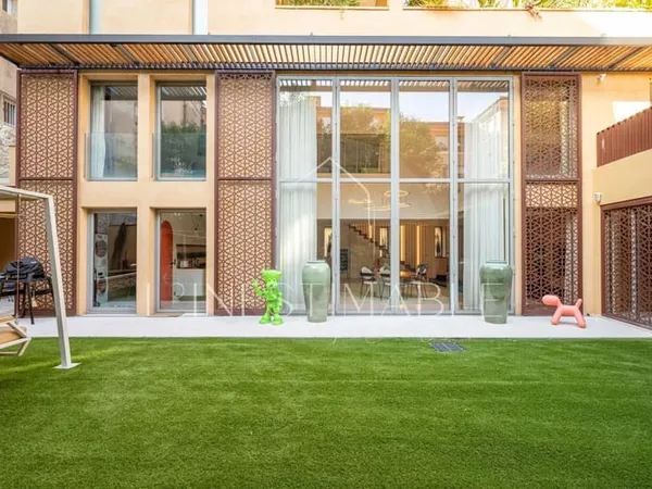 Exceptionnel duplex quartier Mazarin, avec jardin piscine, garage